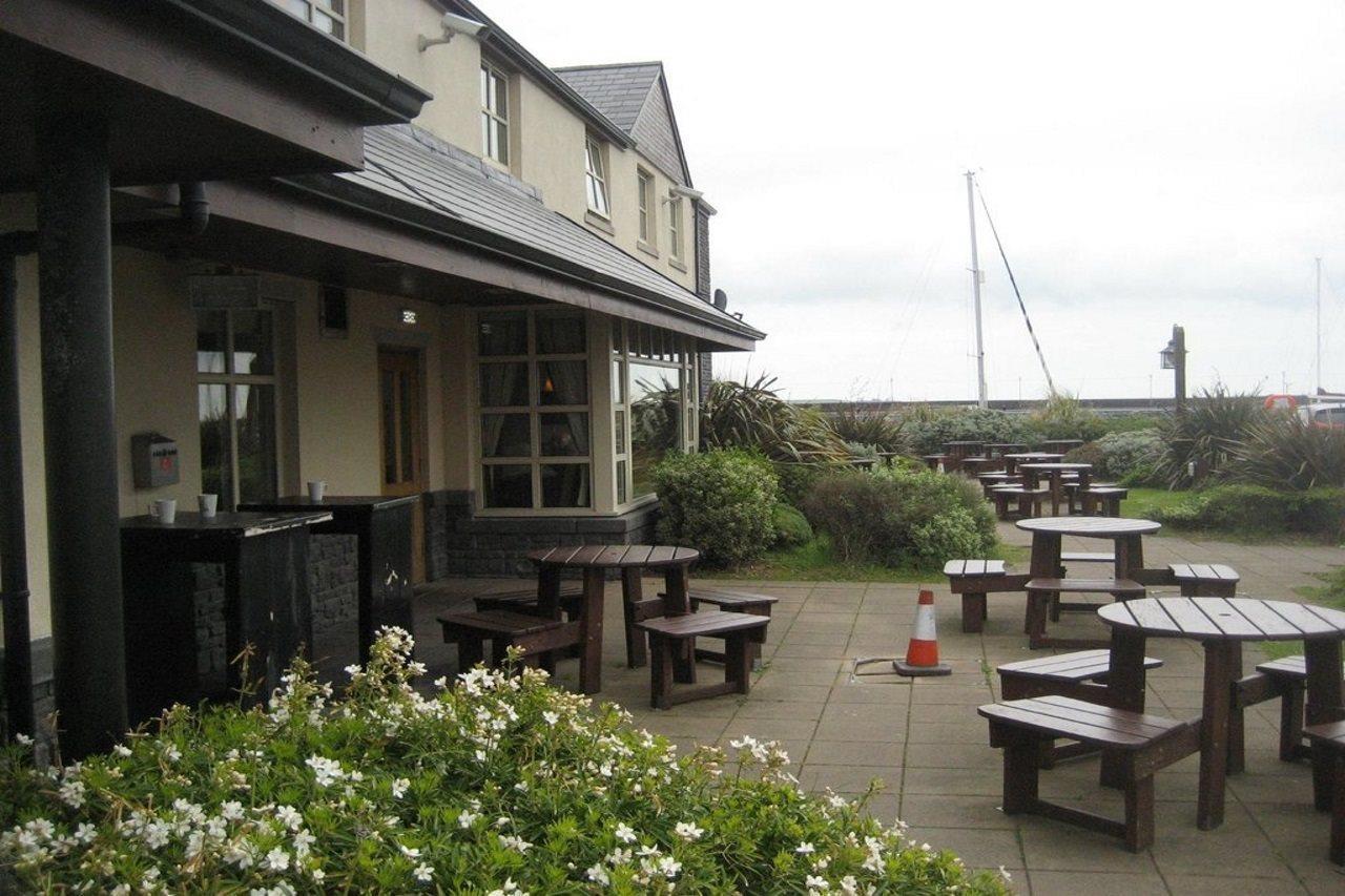 Premier Inn Carrickfergus Eksteriør bilde