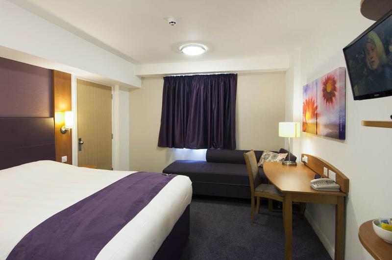 Premier Inn Carrickfergus Eksteriør bilde